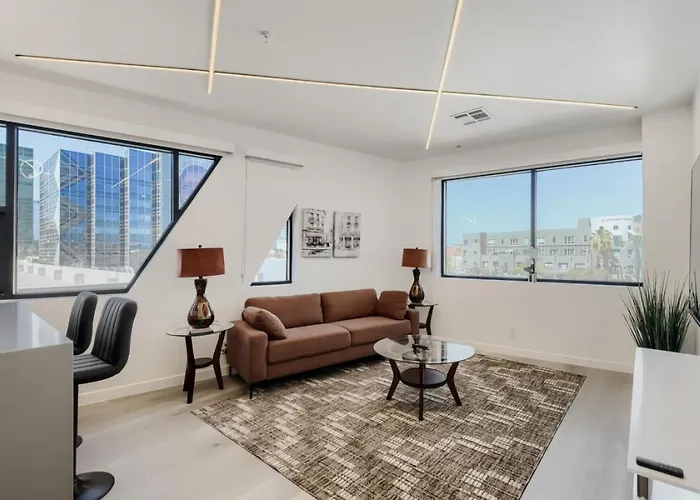 Rainbow Road Loft Apartament